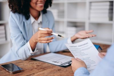 Le rôle du courtier aujourd’hui : expertise et proximité Le rôle du courtier aujourd’hui : expertise et proximité